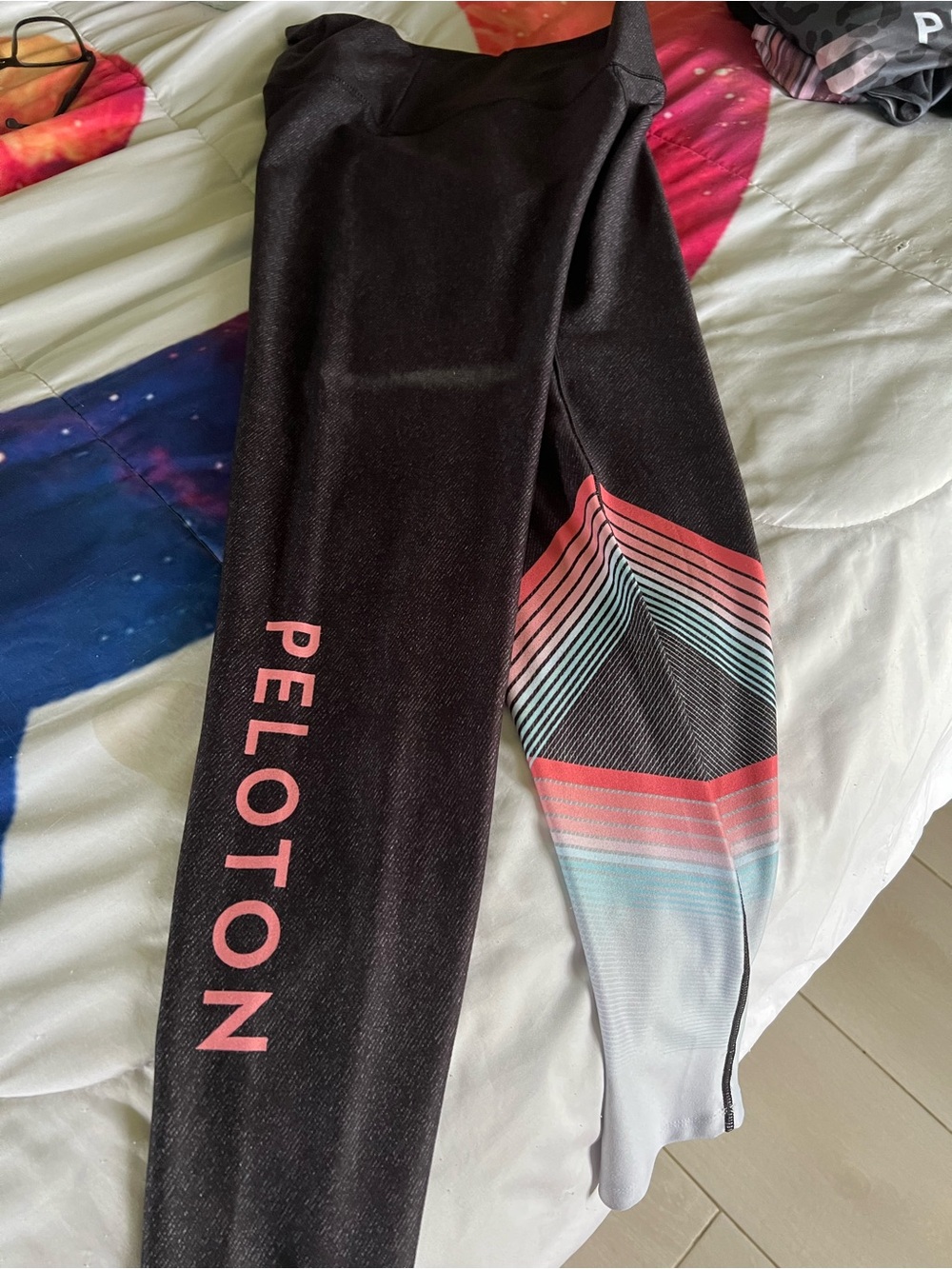 Peloton Women’s Dark Blue/Gray Leggings with Pink & Teal Stripe Detail